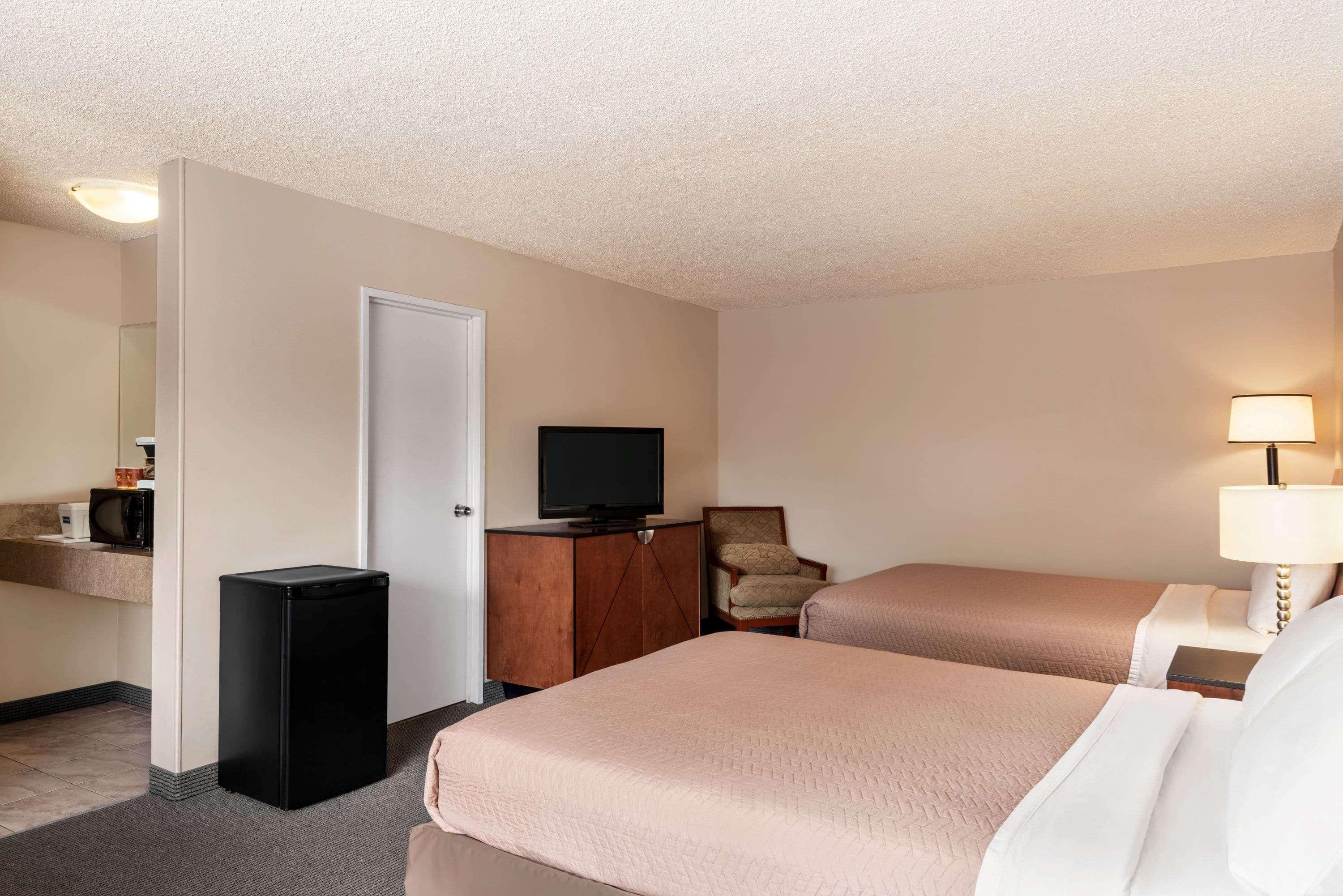 Travelodge By Wyndham Swift Current Exteriér fotografie