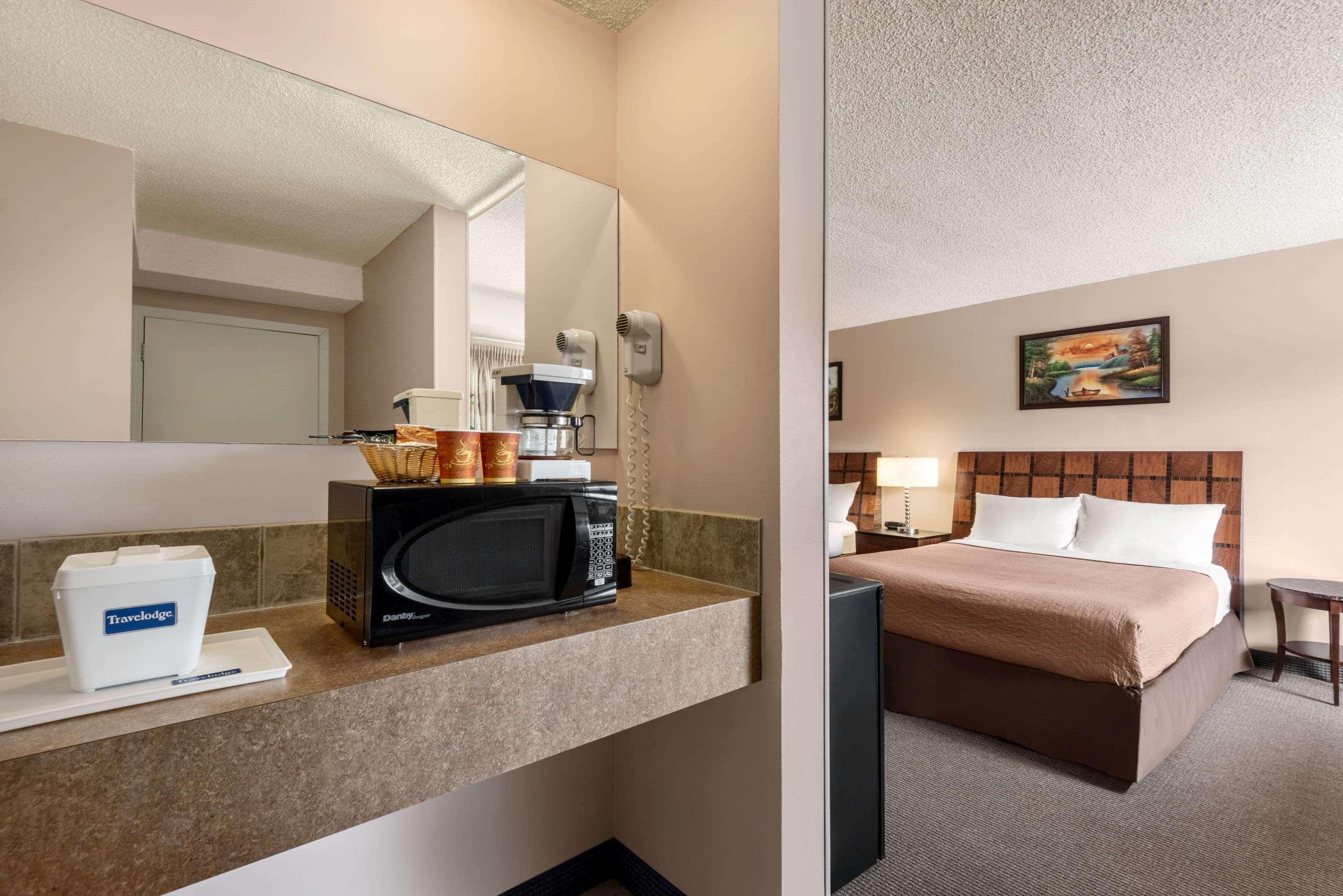 Travelodge By Wyndham Swift Current Exteriér fotografie