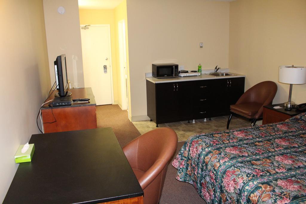 Travelodge By Wyndham Swift Current Exteriér fotografie