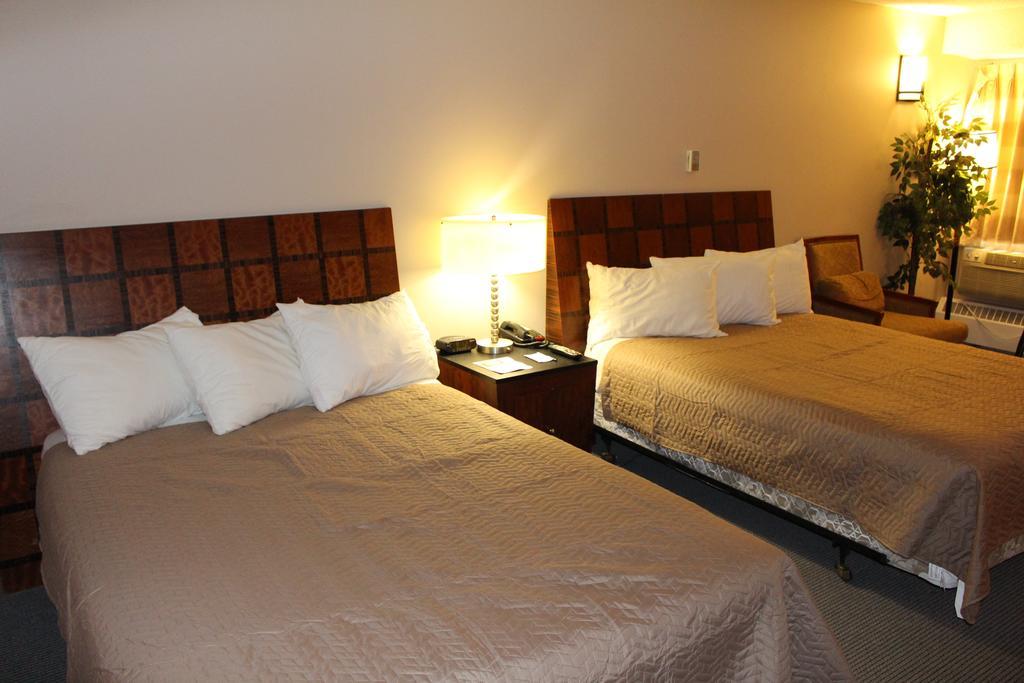 Travelodge By Wyndham Swift Current Exteriér fotografie
